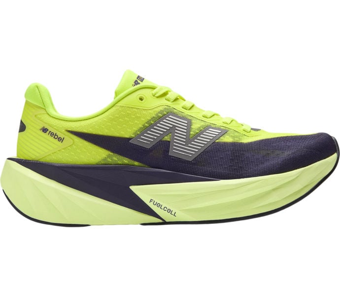 New Balance FuelCell Rebel v5, dam, Alkaline Green, fotograferad åt höger