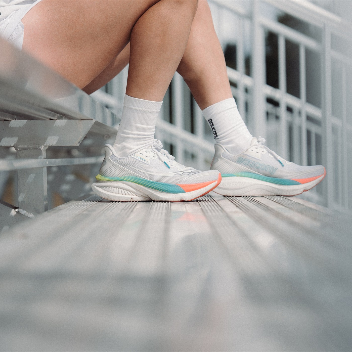 Löpare med Saucony Azura från Endorphin Collection